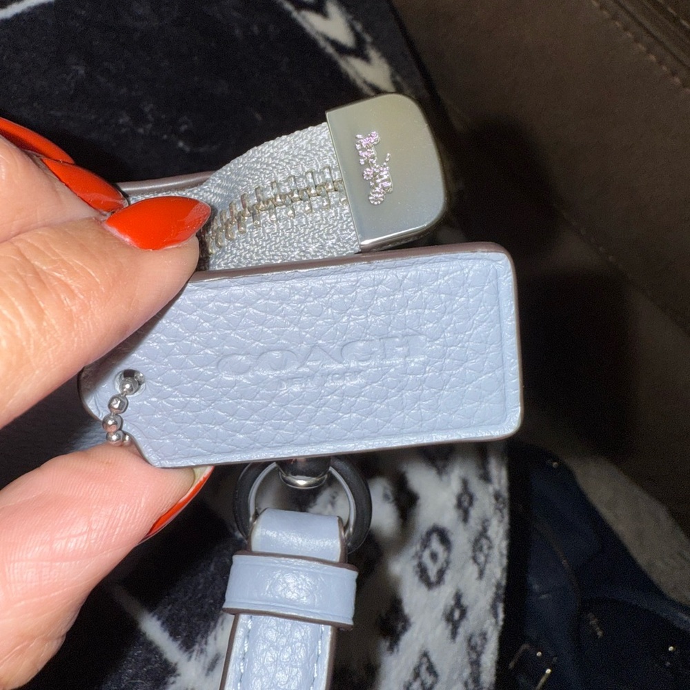 Coach Women's Gray Leather Bag - Picture 3 of 5